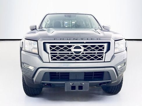Used 2023 Nissan Frontier SV w/ SV Convenience Package image 2