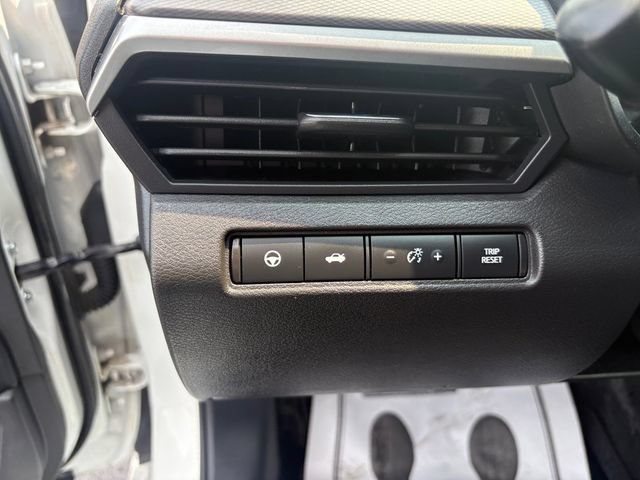 Used 2024 Nissan Altima 2.5 SR AWD/4WD image 19