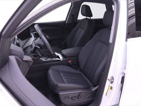 Certified 2025 Audi Q5 Premium w/ Convenience Package AWD/4WD image 7