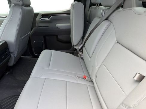 Used 2025 Chevrolet Silverado 1500 LT AWD/4WD image 14