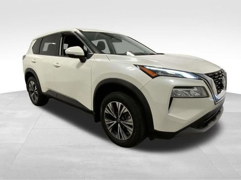 Used 2023 Nissan Rogue SV image 5