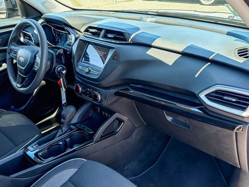 Used 2023 Chevrolet TrailBlazer LS FWD image 32