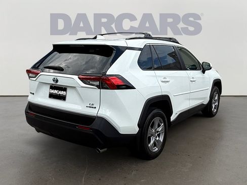 Used 2024 Toyota RAV4 LE AWD/4WD image 7