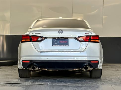 Used 2023 Nissan Altima 2.5 SR FWD image 4