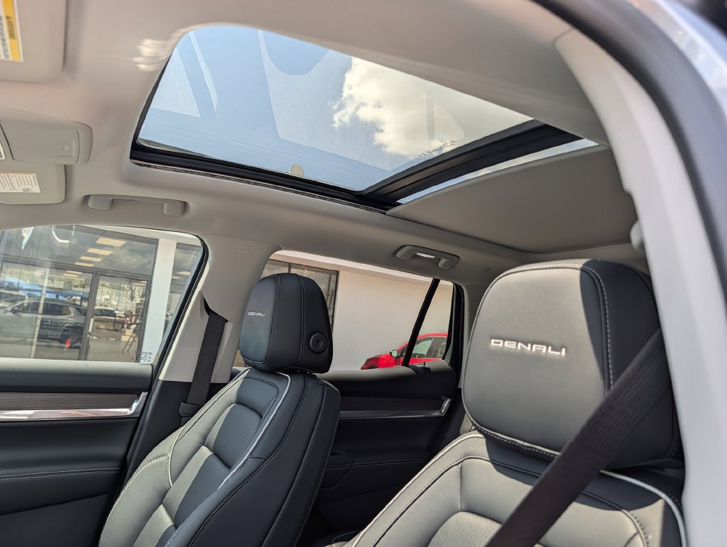 New 2027 GMC Terrain Denali w/ LPO, Floor Liner Package AWD/4WD image 24