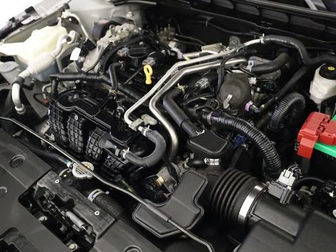 Used 2023 Nissan Altima 2.5 SL FWD image 11
