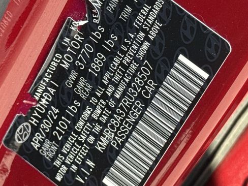 Certified 2024 Hyundai Venue SEL FWD image 23