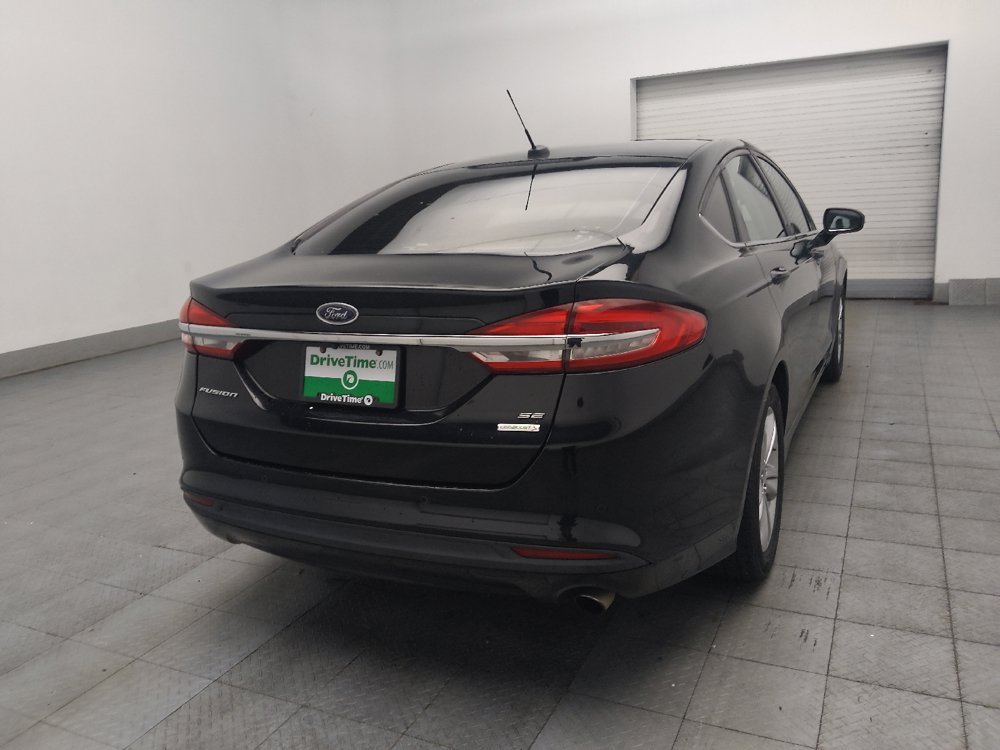Used 2018 Ford Fusion SE FWD image 9