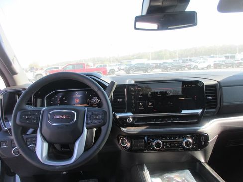 New 2026 GMC Sierra 2500 SLT w/ SLT Convenience Package AWD/4WD image 17