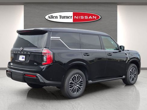 Used 2025 Nissan Armada SL w/ Captain's Chari Seat Package image 6