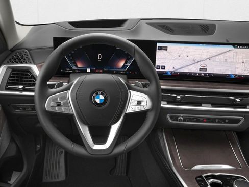 New 2027 BMW X7 M60i AWD/4WD image 4