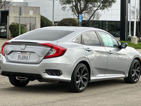 Used 2020 Honda Civic Sport image 4