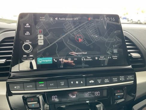 New 2026 Honda Odyssey Touring image 17