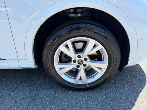 Used 2025 Audi Q5 Premium w/ Convenience Package AWD/4WD image 13