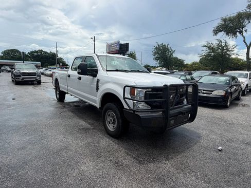 Used 2022 Ford F250 XL w/ Power Equipment Group AWD/4WD image 4