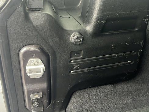 Used 2023 Jeep Wrangler Sport S image 34