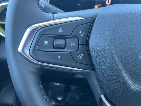 New 2026 Chevrolet Trax LT w/ Driver Confidence Package FWD image 24