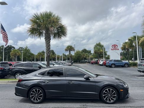 Used 2021 Hyundai Sonata Limited FWD image 11