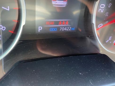 Used 2021 Toyota RAV4 XLE Premium FWD image 5