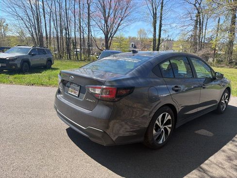 Used 2025 Subaru Legacy Premium w/ Popular Package #1A image 3
