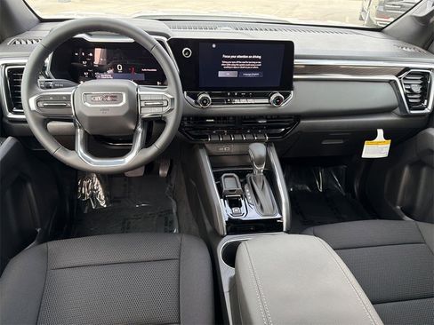 New 2026 GMC Canyon Elevation image 6