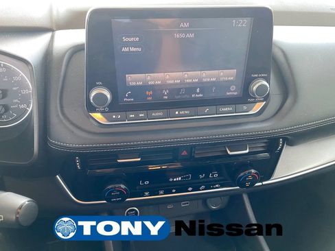 Used 2021 Nissan Rogue SV FWD image 16