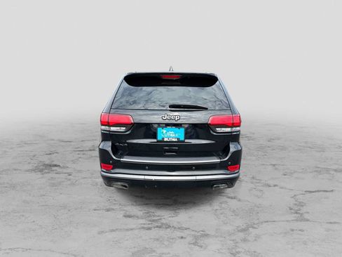 Used 2018 Jeep Grand Cherokee Overland AWD/4WD image 7
