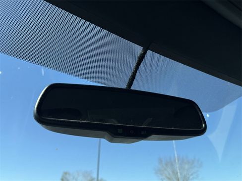 Used 2017 Dodge Grand Caravan SE image 21