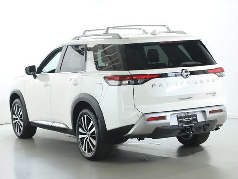 Certified 2024 Nissan Pathfinder Platinum w/ Cargo Package AWD/4WD image 45