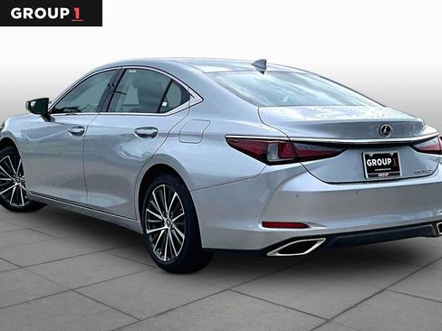 Used 2025 Lexus ES 350 w/ Premium Package FWD image 10