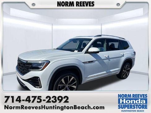 Used 2024 Volkswagen Atlas SEL Premium R-Line AWD/4WD image 1