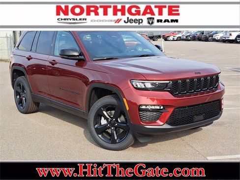 New 2025 Jeep Grand Cherokee Limited w/ Black Appearance Package image 1