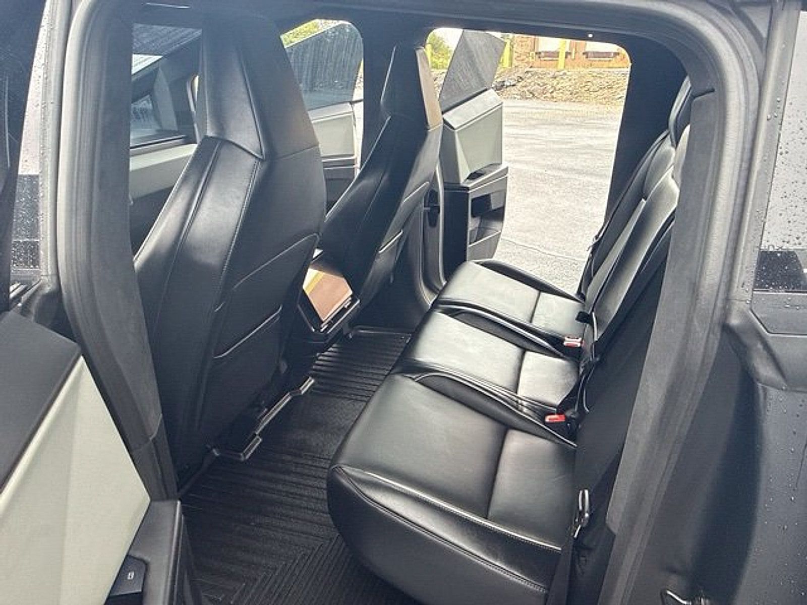 Used 2025 Tesla Cybertruck AWD Crew Cab image 25