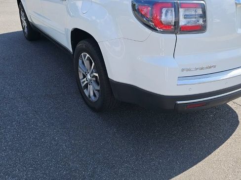 Used 2016 GMC Acadia SLT w/ Open Road Package FWD image 3