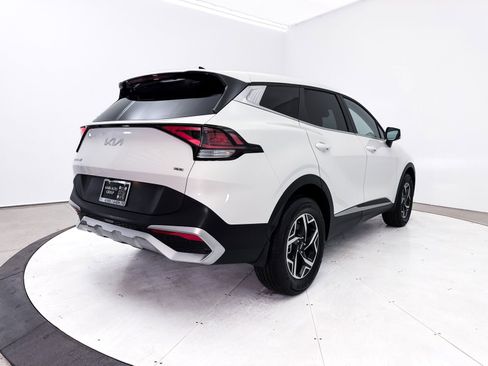 Used 2023 Kia Sportage LX AWD/4WD image 17
