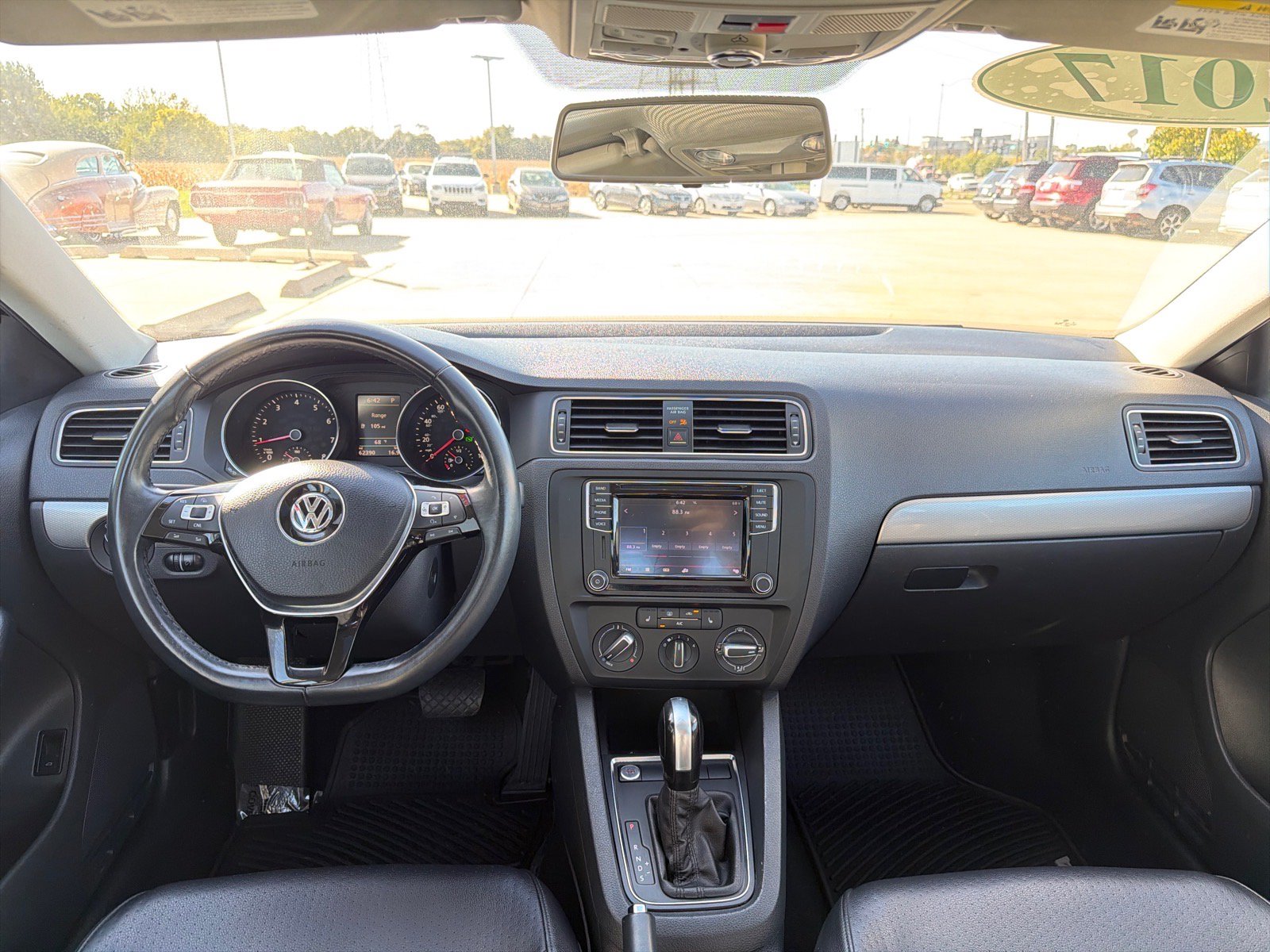 Used 2017 Volkswagen Jetta SE FWD image 23