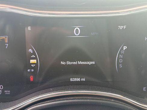 Used 2015 Jeep Grand Cherokee Overland AWD/4WD image 14