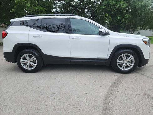 Used 2019 GMC Terrain SLE w/ Driver Convenience Package FWD image 12