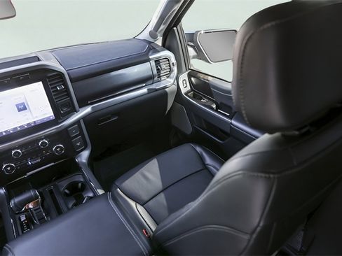 Used 2021 Ford F150 Lariat w/ Equipment Group 502A High image 32