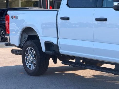 Used 2025 Ford F250 XLT AWD/4WD image 5