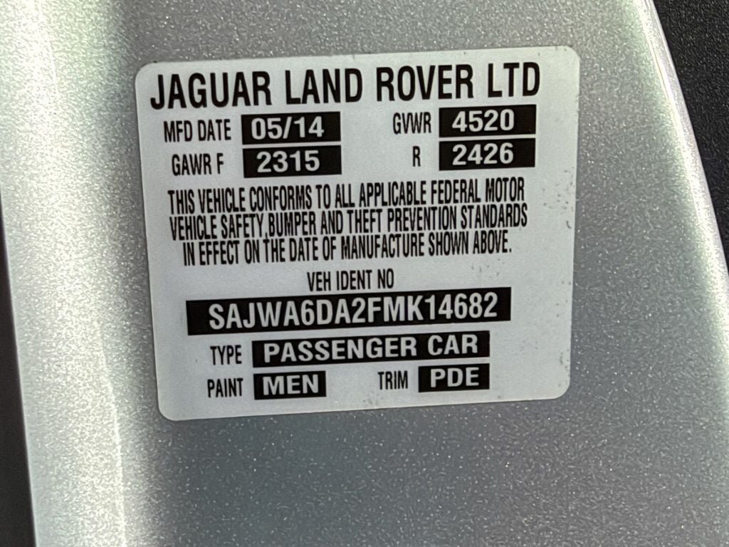 Used 2015 Jaguar F-TYPE R RWD image 19