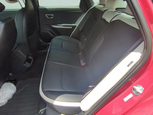 New 2026 Kia K4 GT-Line image 9