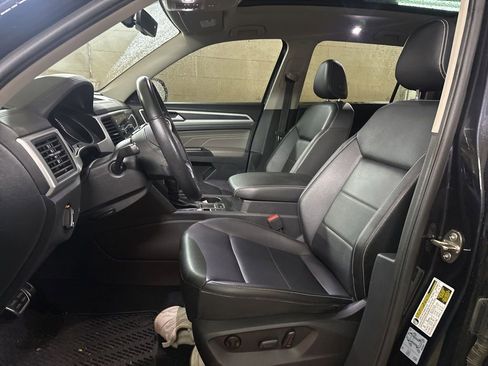 Used 2021 Volkswagen Atlas SE FWD image 15