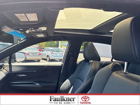 Used 2023 Toyota Venza Nightshade AWD/4WD image 28