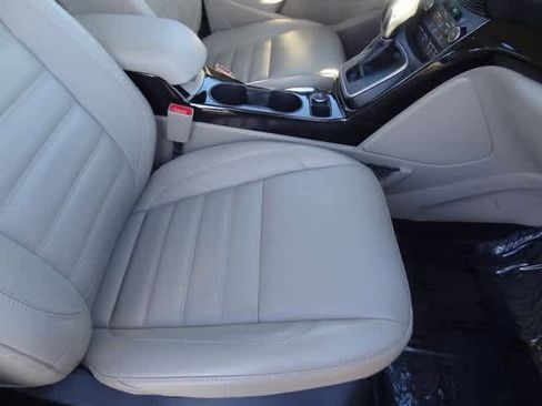 Certified 2017 Ford C-MAX Titanium w/ Equipment Group 301A image 16