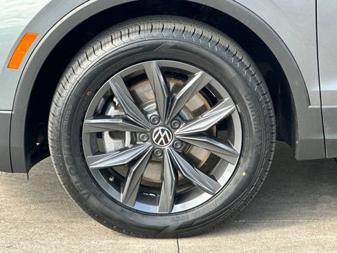 Certified 2023 Volkswagen Tiguan SE image 27