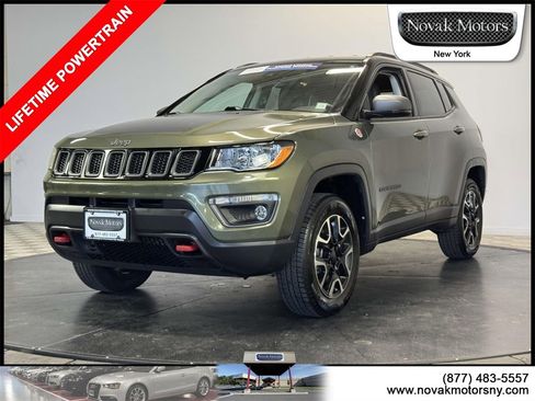 Used 2021 Jeep Compass Trailhawk image 4