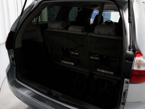 Used 2015 Toyota Sienna L image 13