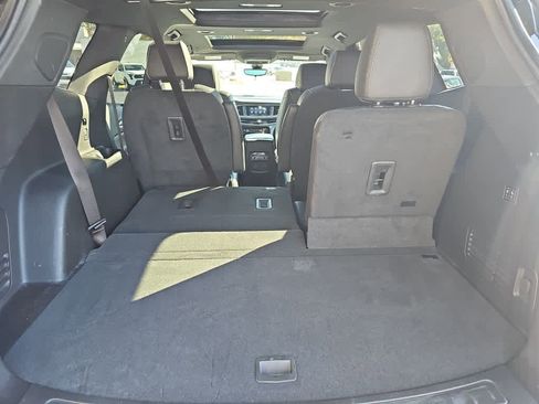 Used 2022 Buick Enclave Avenir image 34