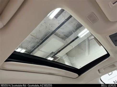 Used 2025 Lexus ES 350 w/ Premium Package image 11